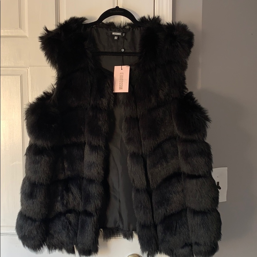 Faux Fur Sleeveless Jacket